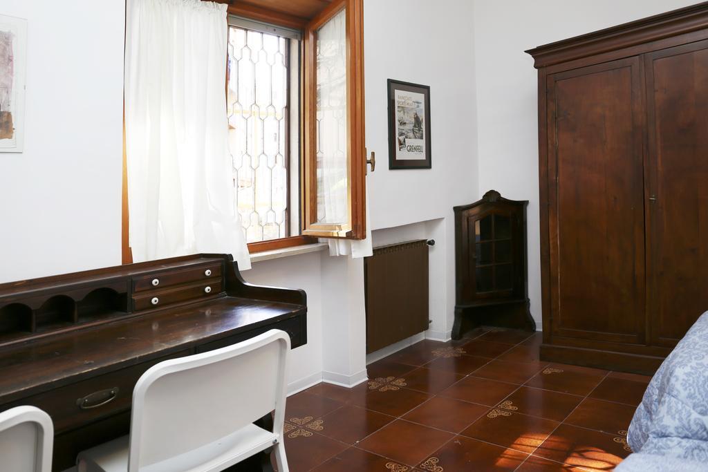 B&B Torrione L'Aquila Phòng bức ảnh